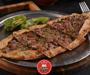 Kuşbaşılı Pide